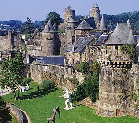 Studio Des Pres Fougeres Luaran gambar